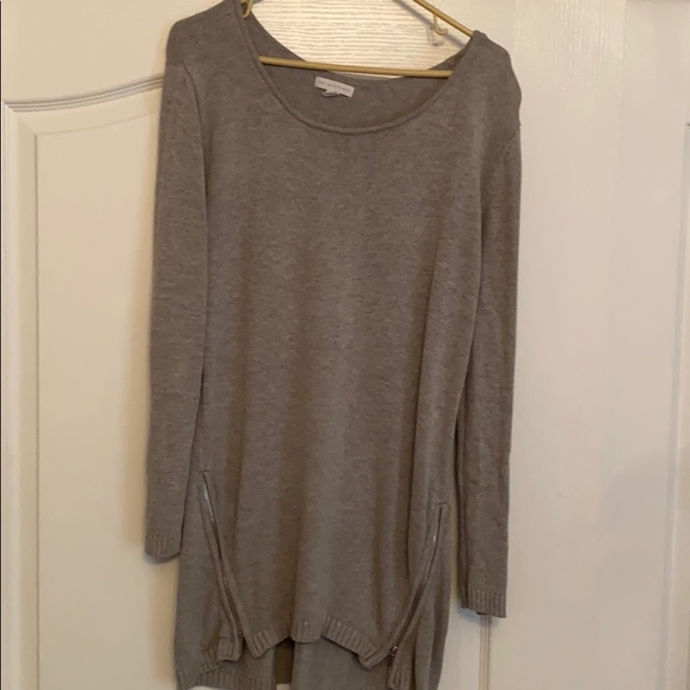 Grey sweater